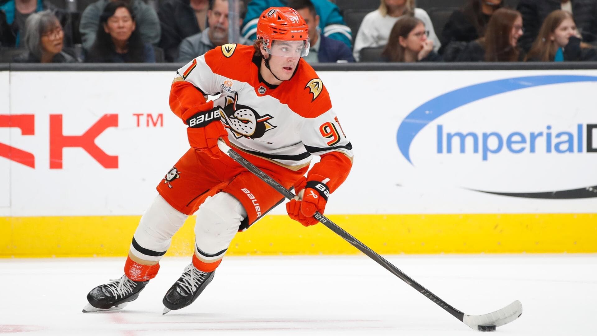 Flyers sign Ducks C Leo Carlsson to record 5-year, $90 million offer sheet