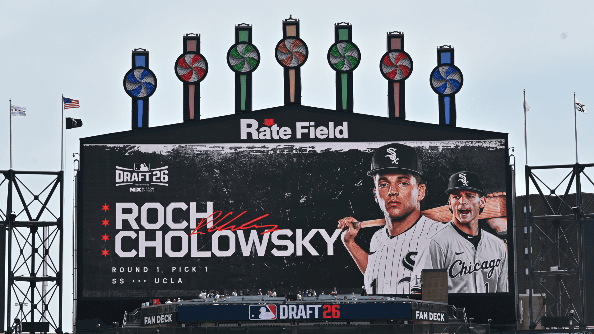 2026 MLB Draft: No. 1 pick Roch Cholowsky sets record with $10.35 million signing bonus