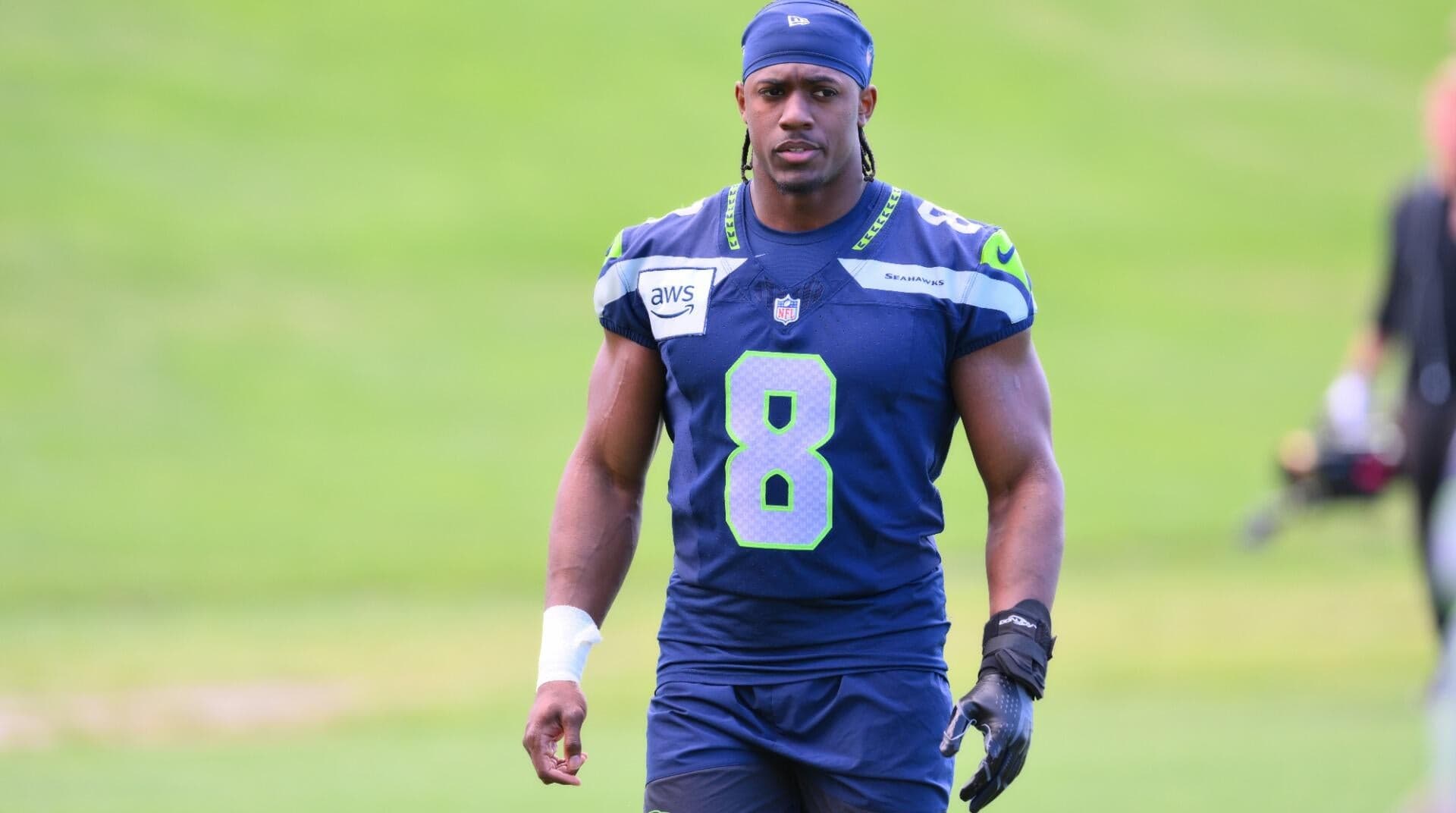 Seahawks' Jadarian Price surprisingly taking heavy action on 2026 NFL Offensive NFL Rookie of Year odds board