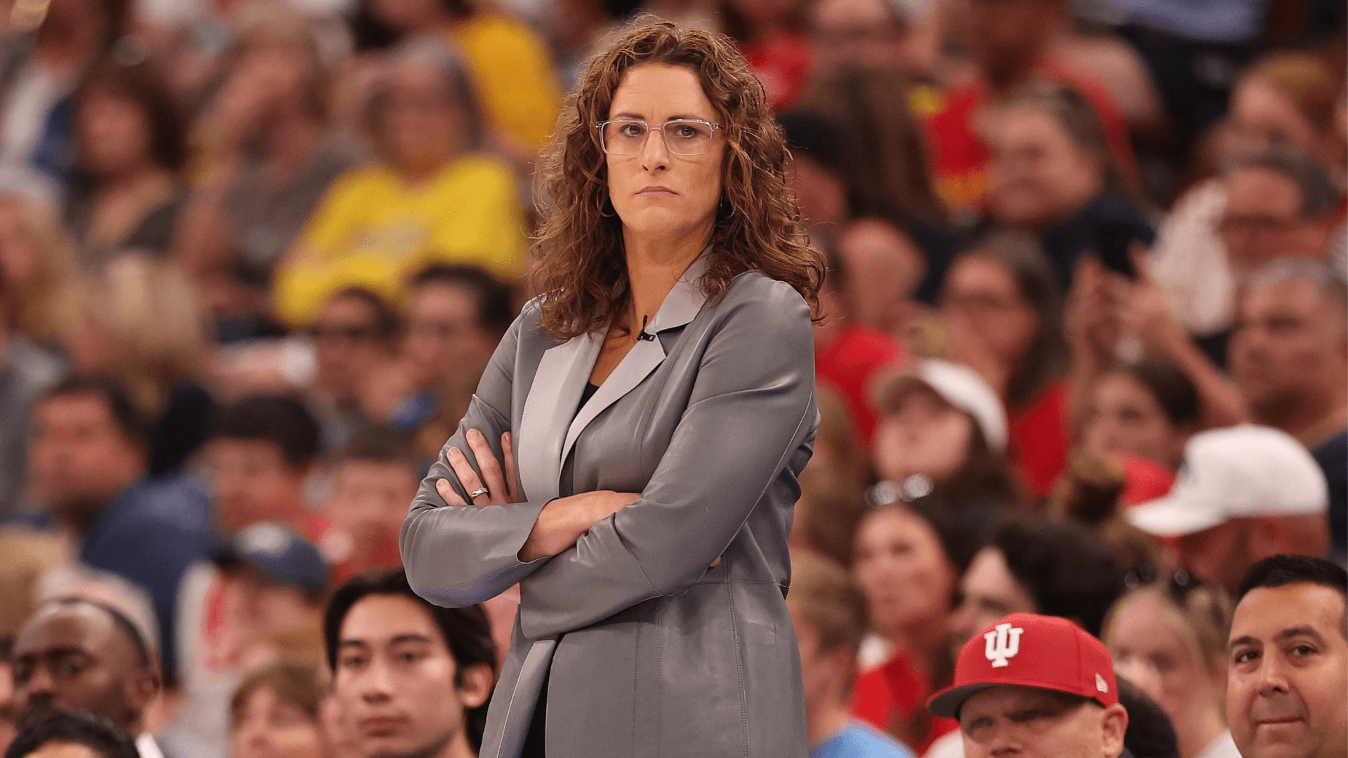 Fever coach fires back at critics after Sophie Cunningham-DiJonai Carrington incident: 'Go to hell'
