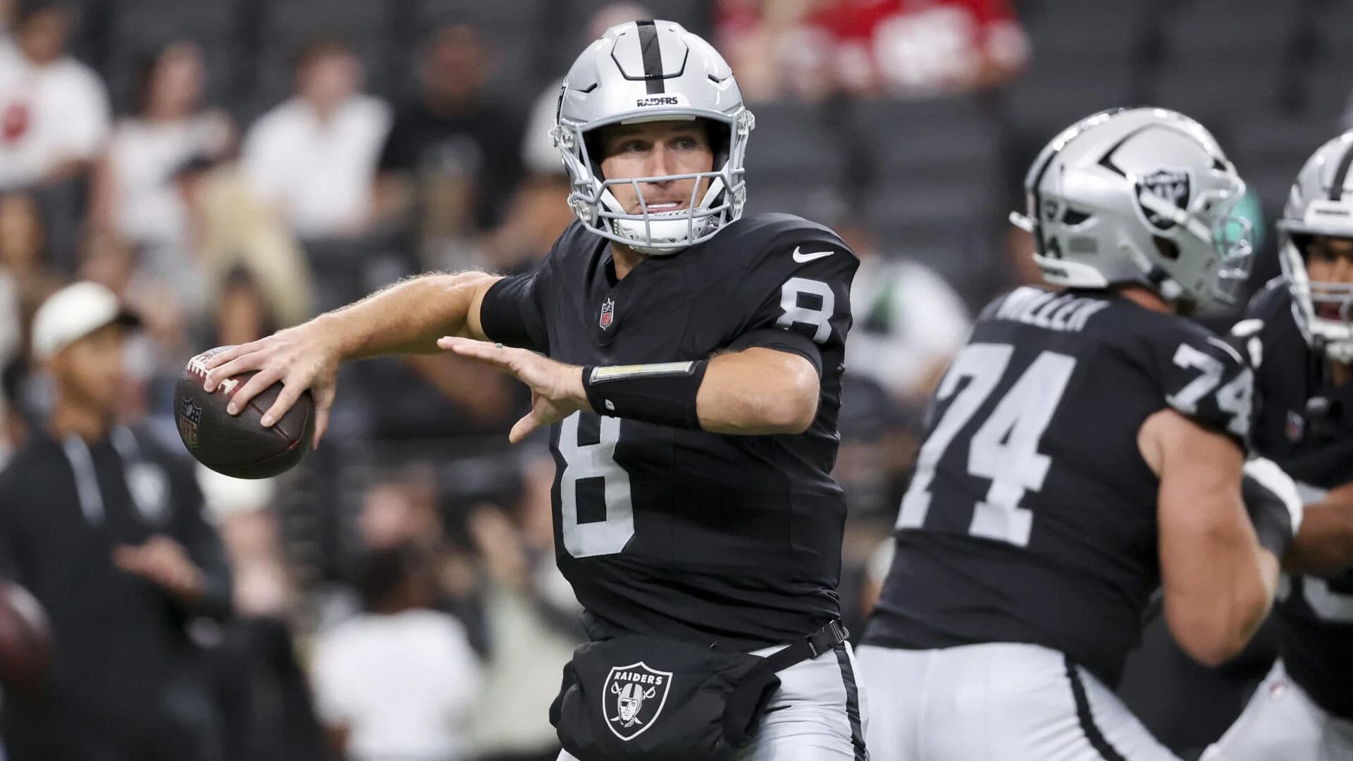 Klint Kubiak names Kirk Cousins starter over No. 1 pick Fernando Mendoza