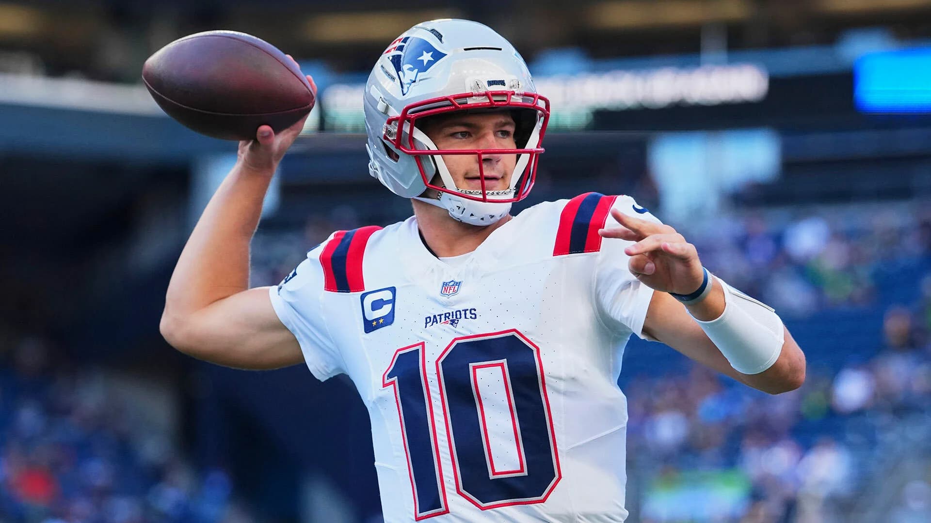 Why Patriots QB coach uses chicken wings to motivate Drake Maye