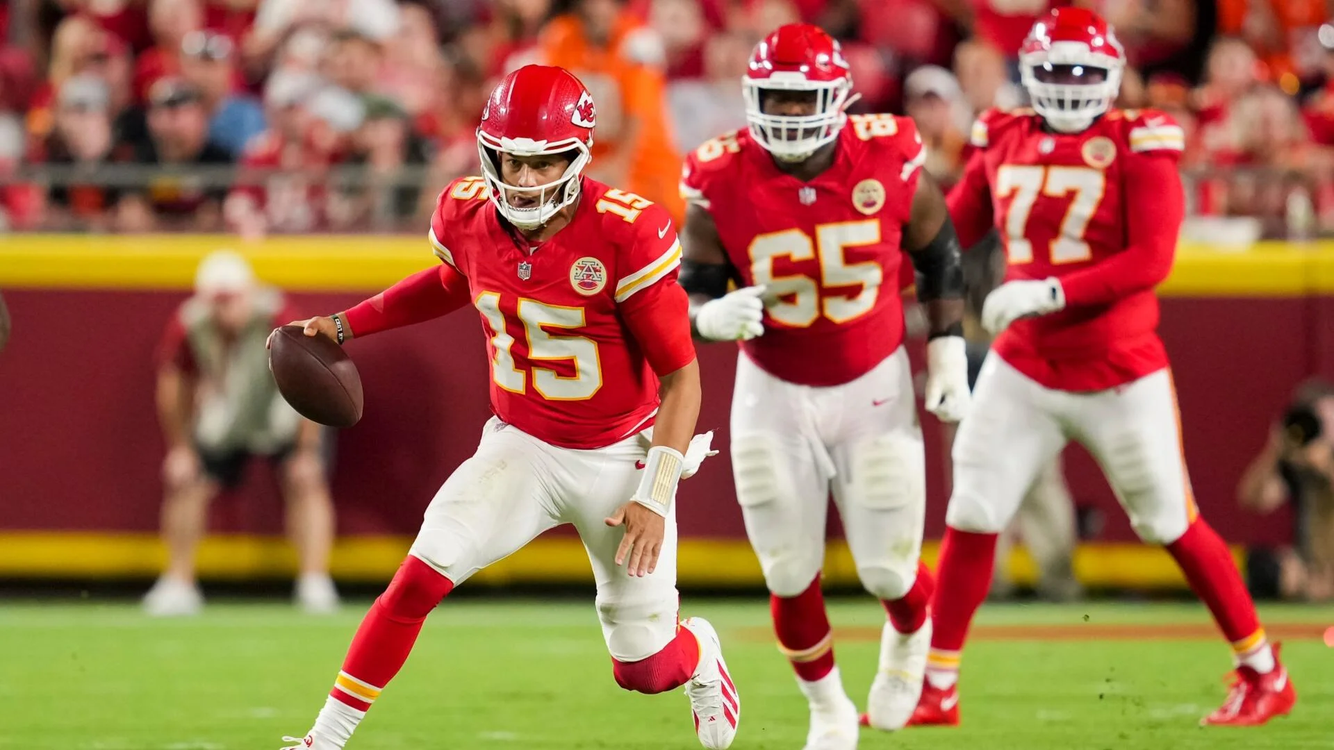 Chiefs vs. Dolphins prediction markets: NFL picks, predictions available with Kalshi promo code CBSSPORTS55