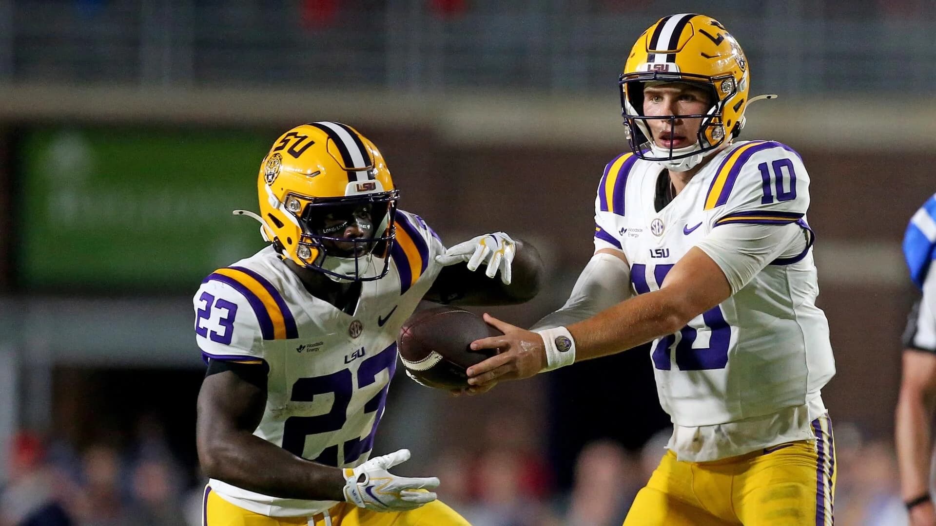 Best Week 8 college football betting promos: Score over $3,000 in bonuses from best betting apps, sportsbooks