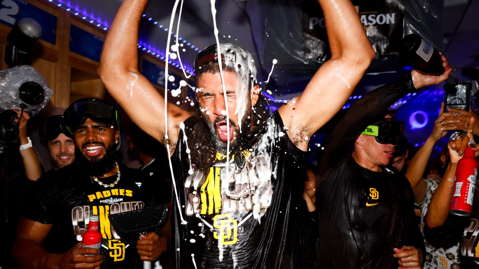 Padres clinch playoff berth: Why red-hot San Diego team could win its first World Series ever