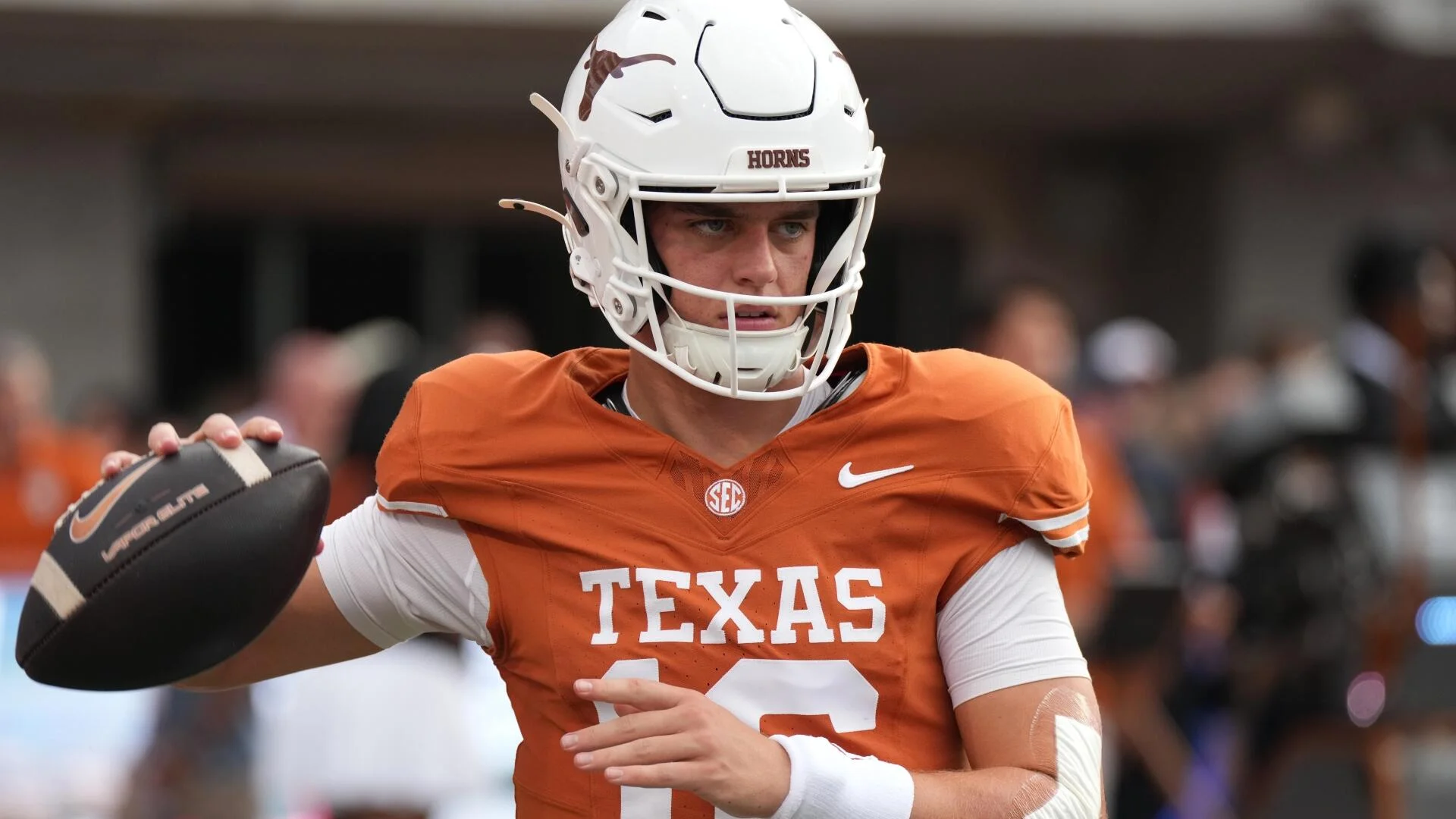 Texas vs. Tennessee prediction, odds, time: 2026 Week 4 college football Saturday picks by proven model