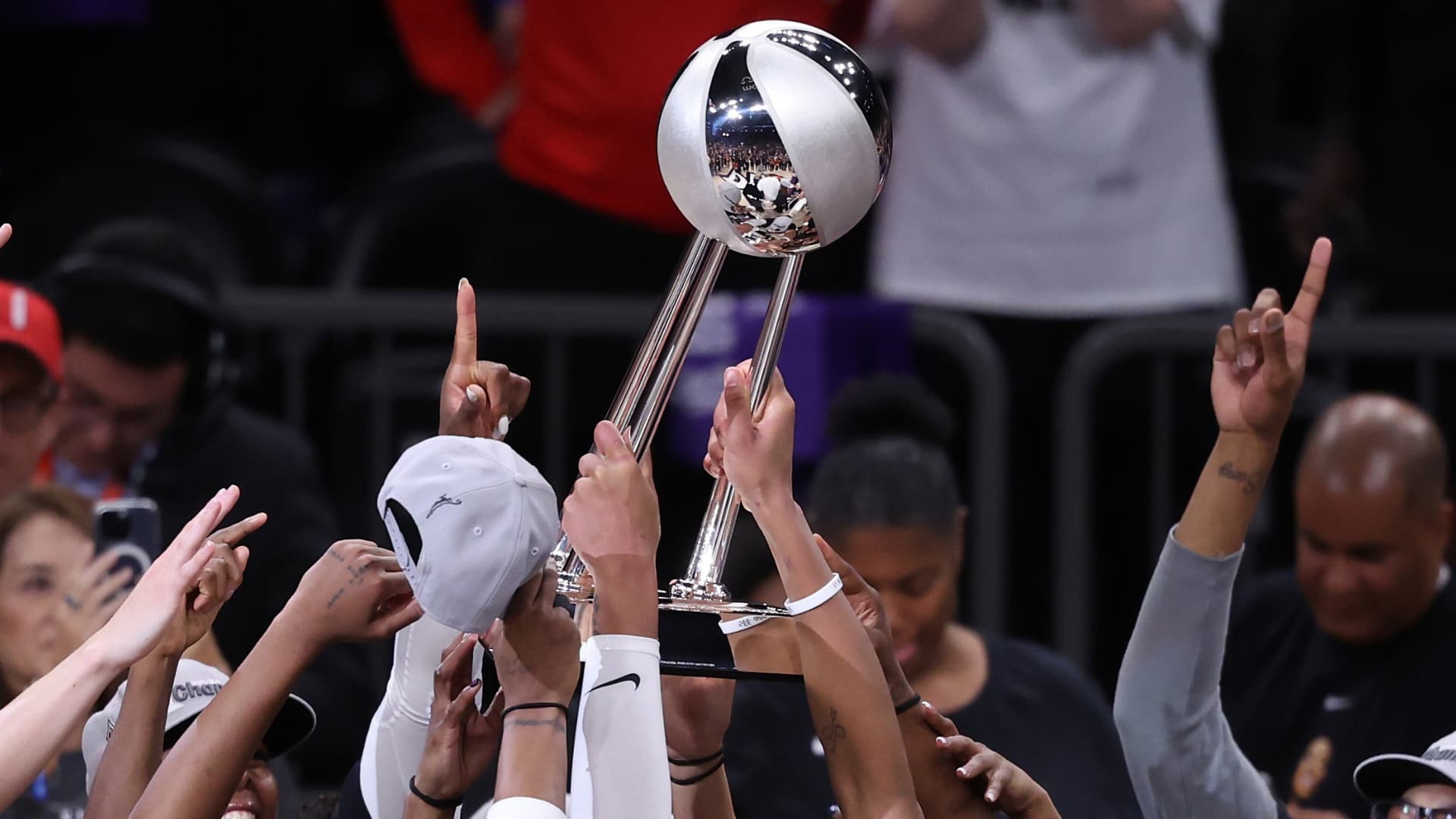 2026 WNBA playoff predictions: Expert picks for entire bracket with unanimous choice for champion