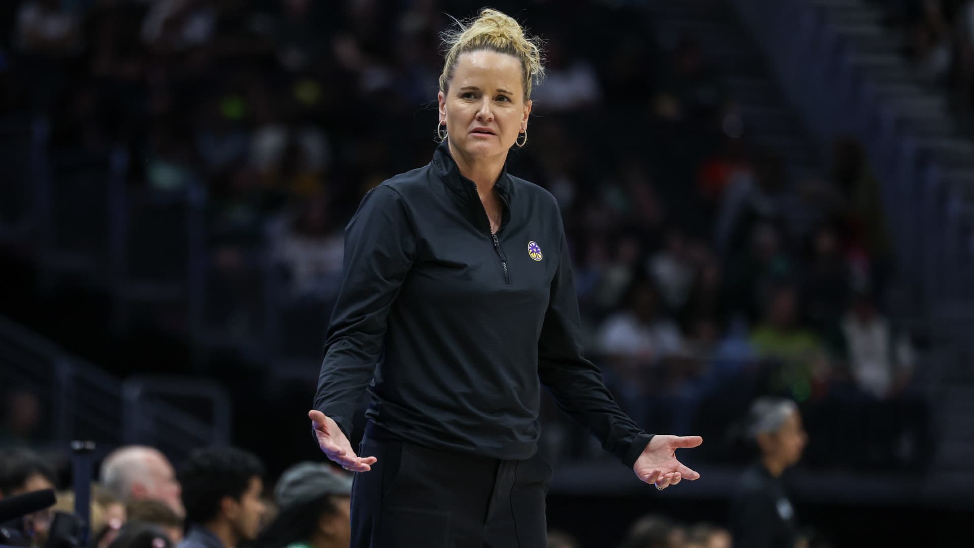 Sparks fire Lynne Roberts: Los Angeles moves on from second-year coach as team's postseason drought continues