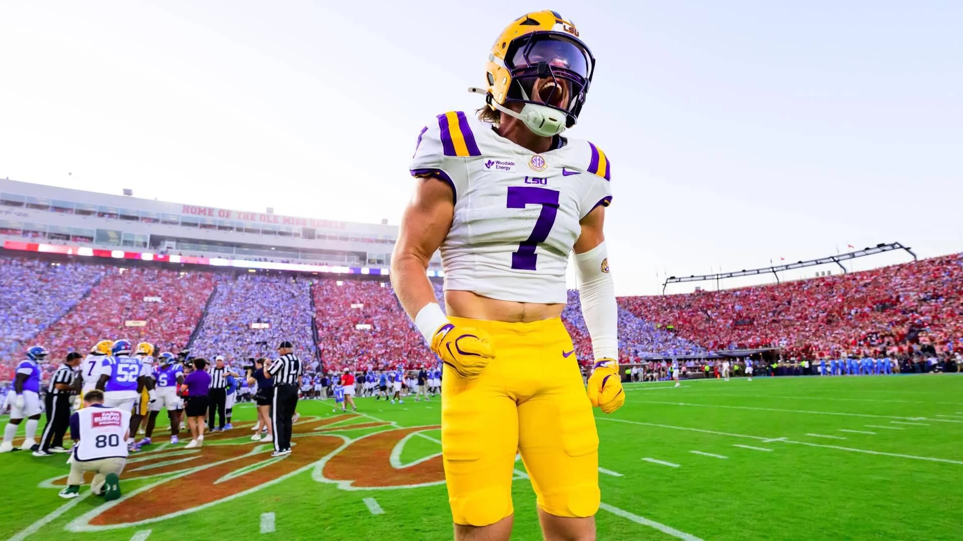 LSU LB Whit Weeks out to undergo surgery for fractured leg amid rash of injuries to Tigers players