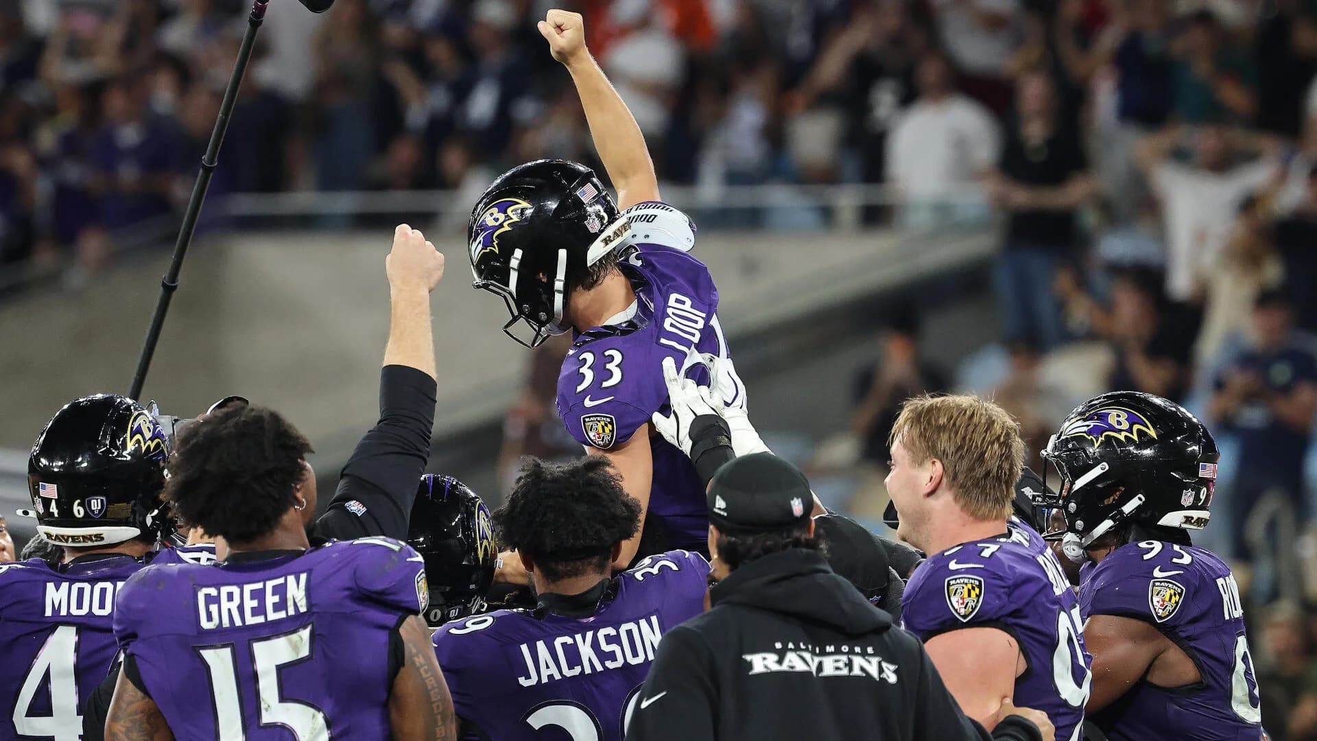 Lamar Jackson, Tyler Loop help Ravens exorcise demons, earn most important regular-season win in recent memory