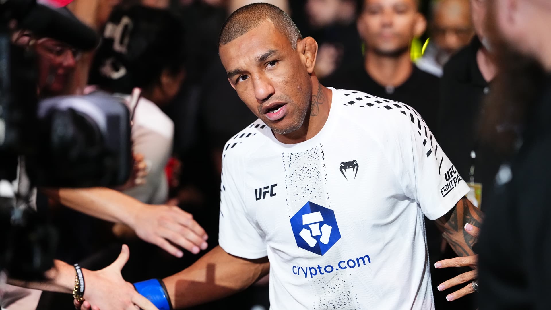 Raoni Barcelos issues statement for first time since apparent medical emergency against Raul Rosas