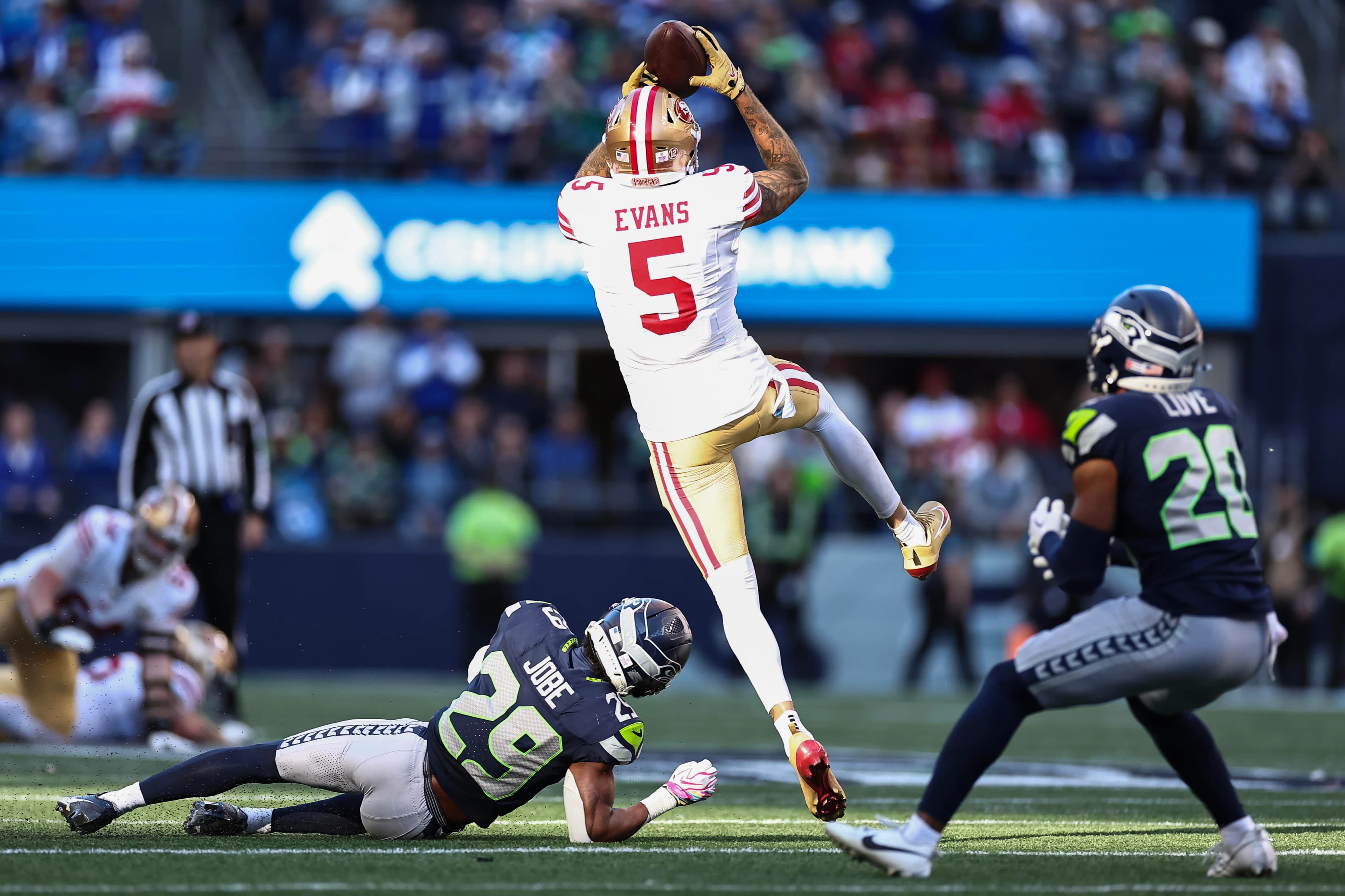 Top 10 best NFL free agent acquisitions through Week 5: Kenneth Walker III, Mike Evans on top