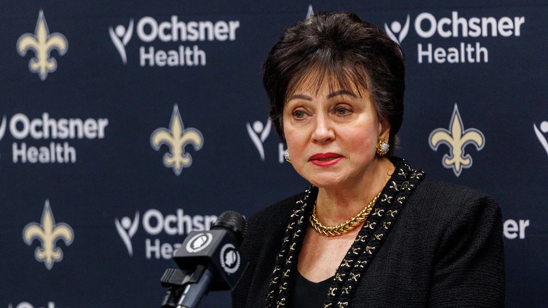 Saints owner Gayle Benson voices frustration with 1-4 record, emphasizes 'urgency' to improve