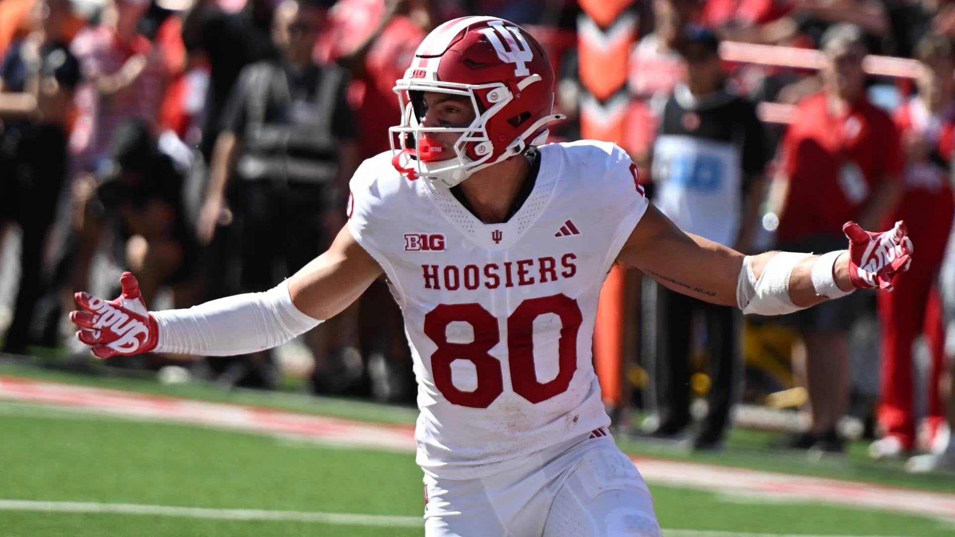 The Six Pack: Picks for Ohio State vs. Indiana, Notre Dame vs. BYU and Tom Fornelli's lock of Week 7