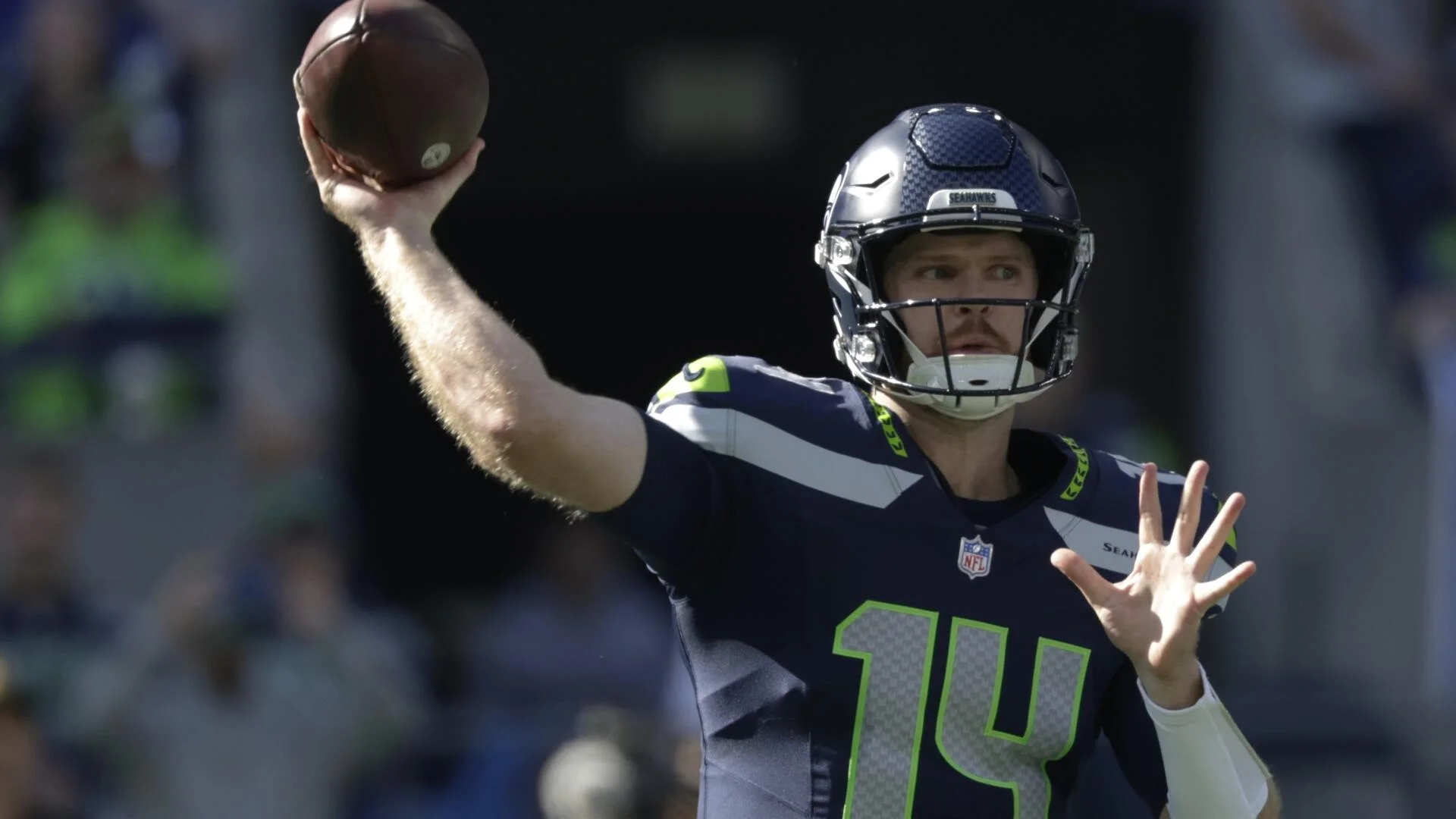 'Thursday Night Football' prediction, odds, time: Seahawks vs. Broncos picks by expert who's on 28-15 roll