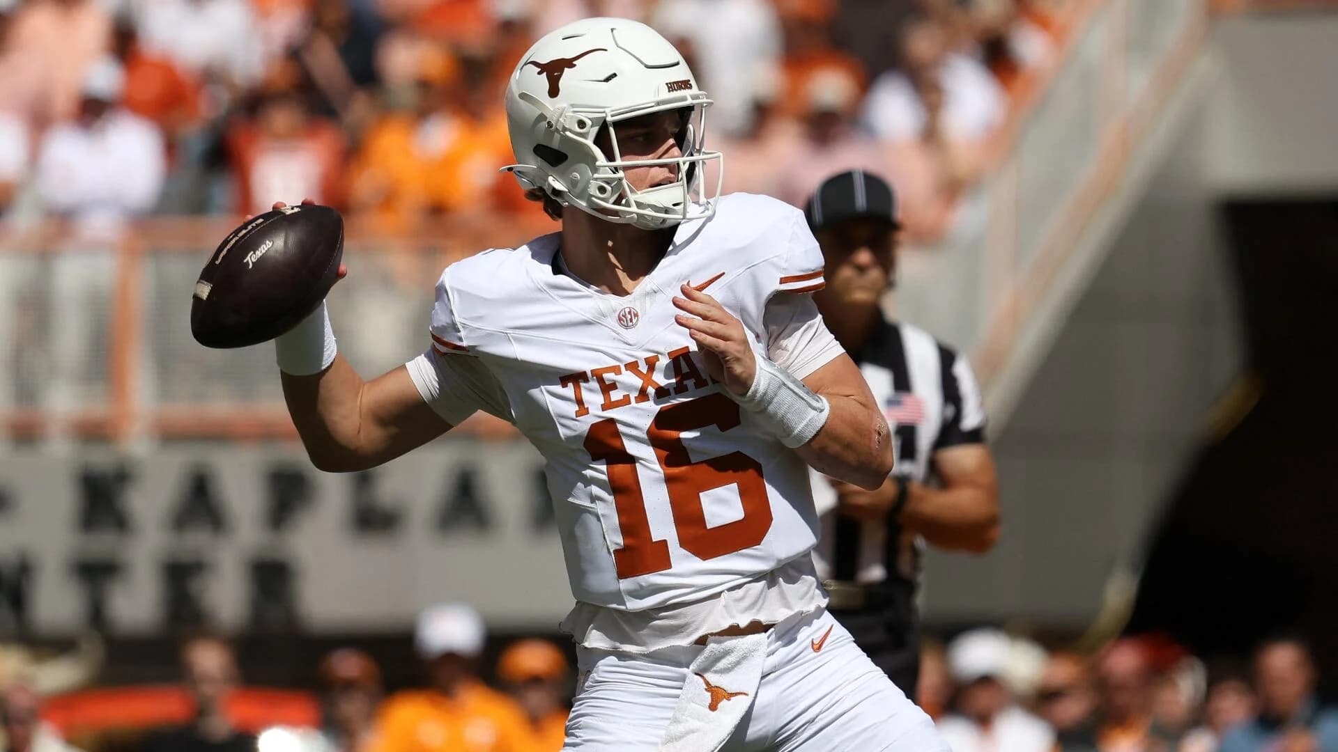 Texas vs. Florida prediction, odds, time: Week 7 college football picks from proven model