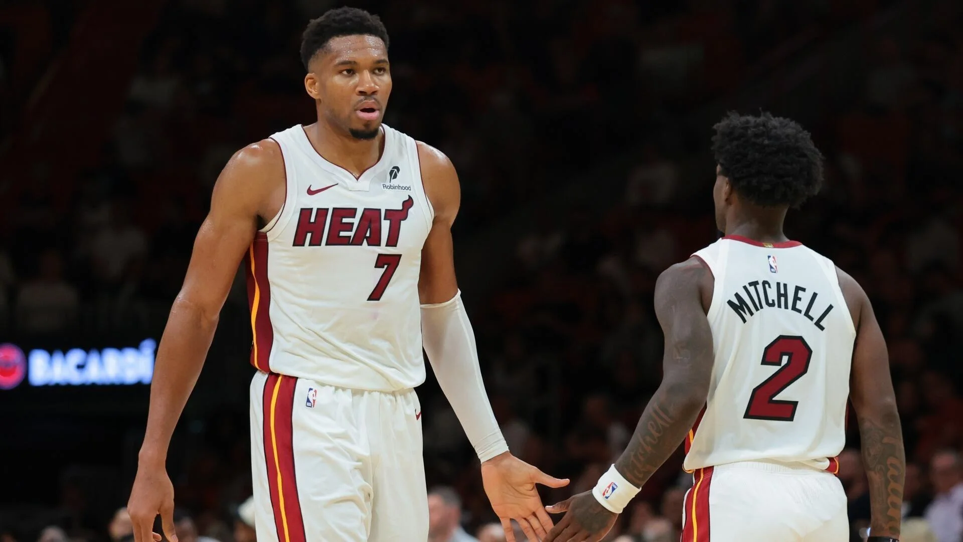 NBA DFS: Top DraftKings, FanDuel daily Fantasy basketball picks for Monday, Oct. 26