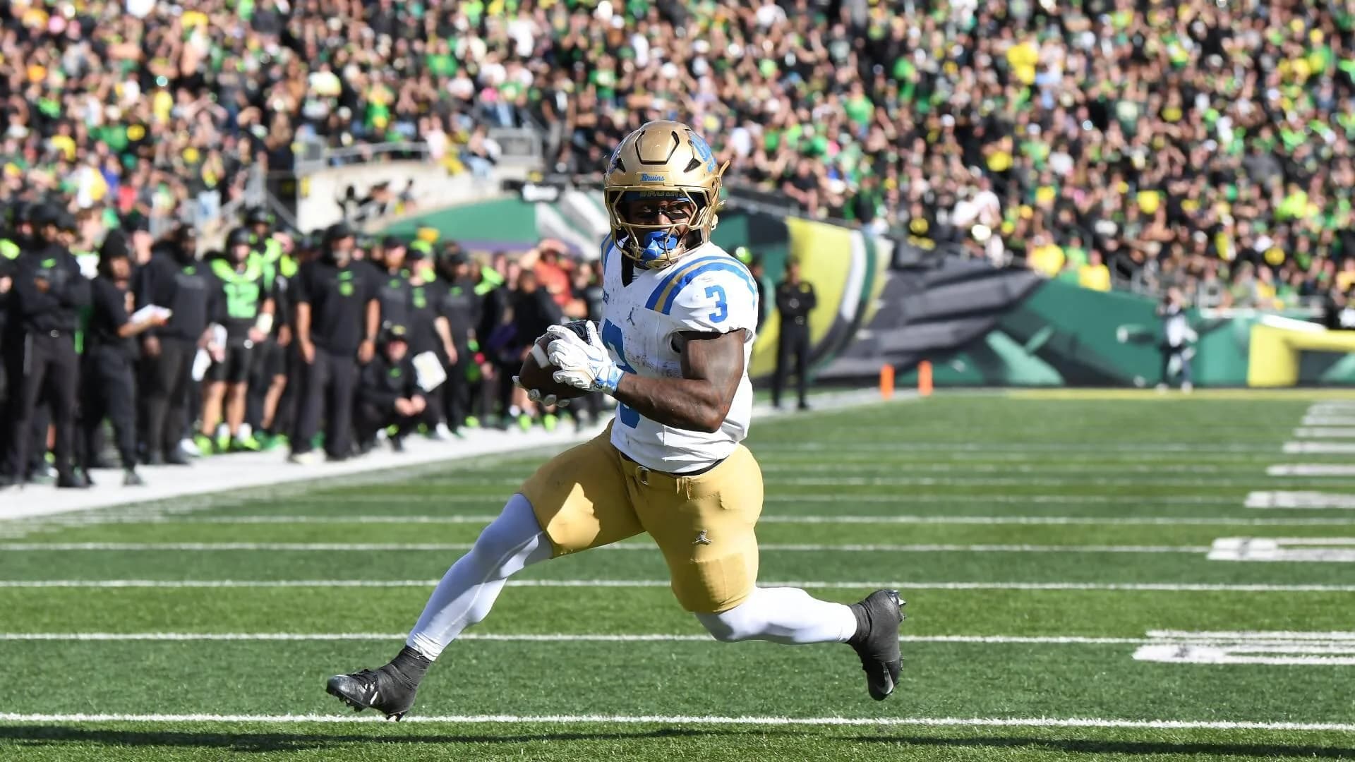 UCLA vs. Michigan State prediction, pick, odds, spread: Bruins look to continue surprising unbeaten start