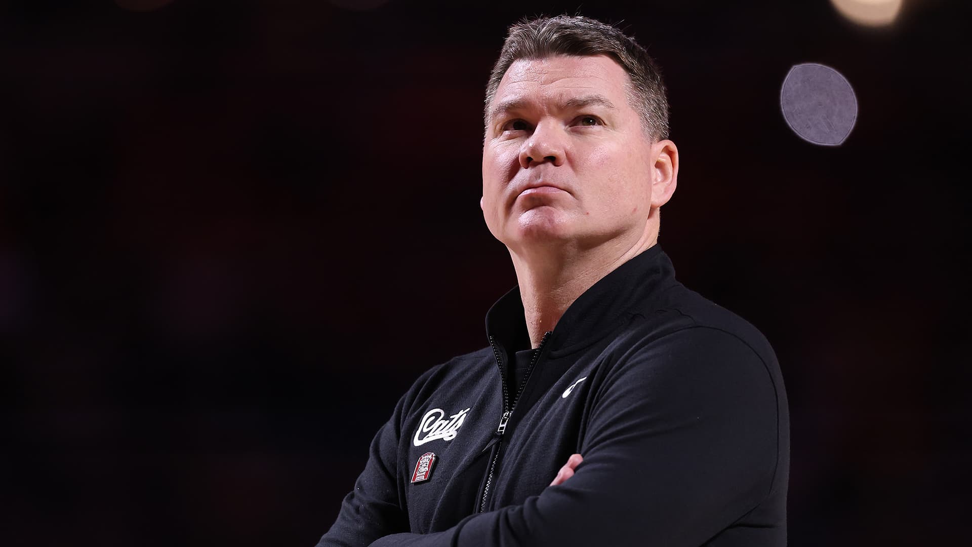 Arizona coach Tommy Lloyd has a theory: NCAA is embracing eligibility chaos to leverage federal legislation