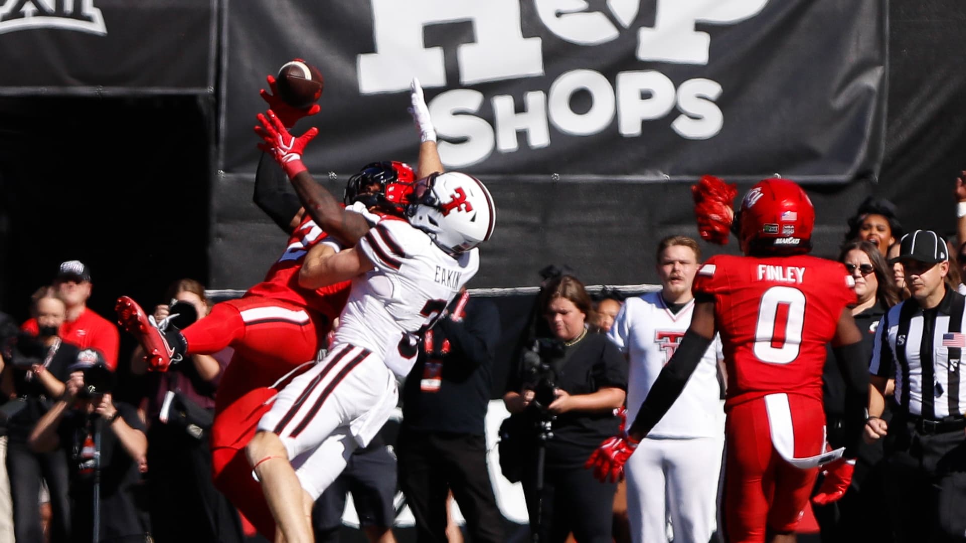 Cincinnati's upset win over Texas Tech throttles College Football Playoff picture in Big 12