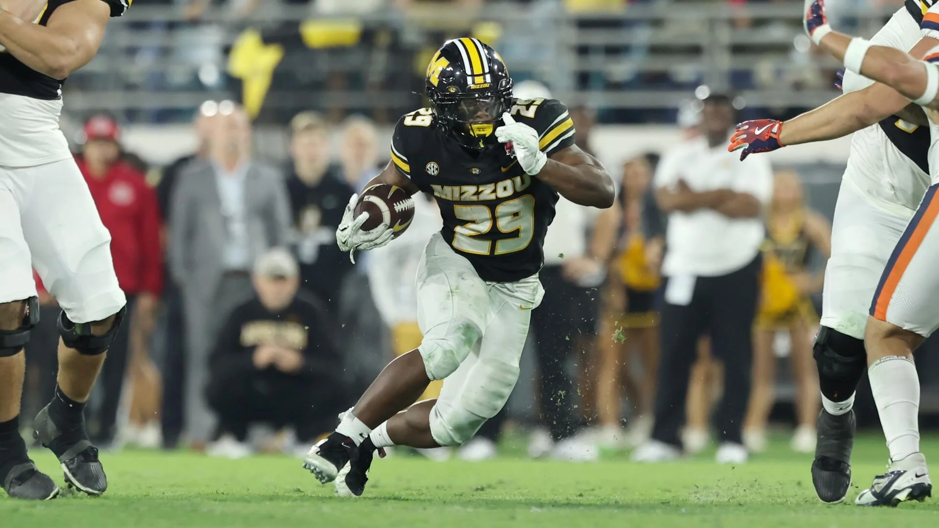 Missouri RB Ahmad Hardy returning to practice amid recovery from gunshot wound