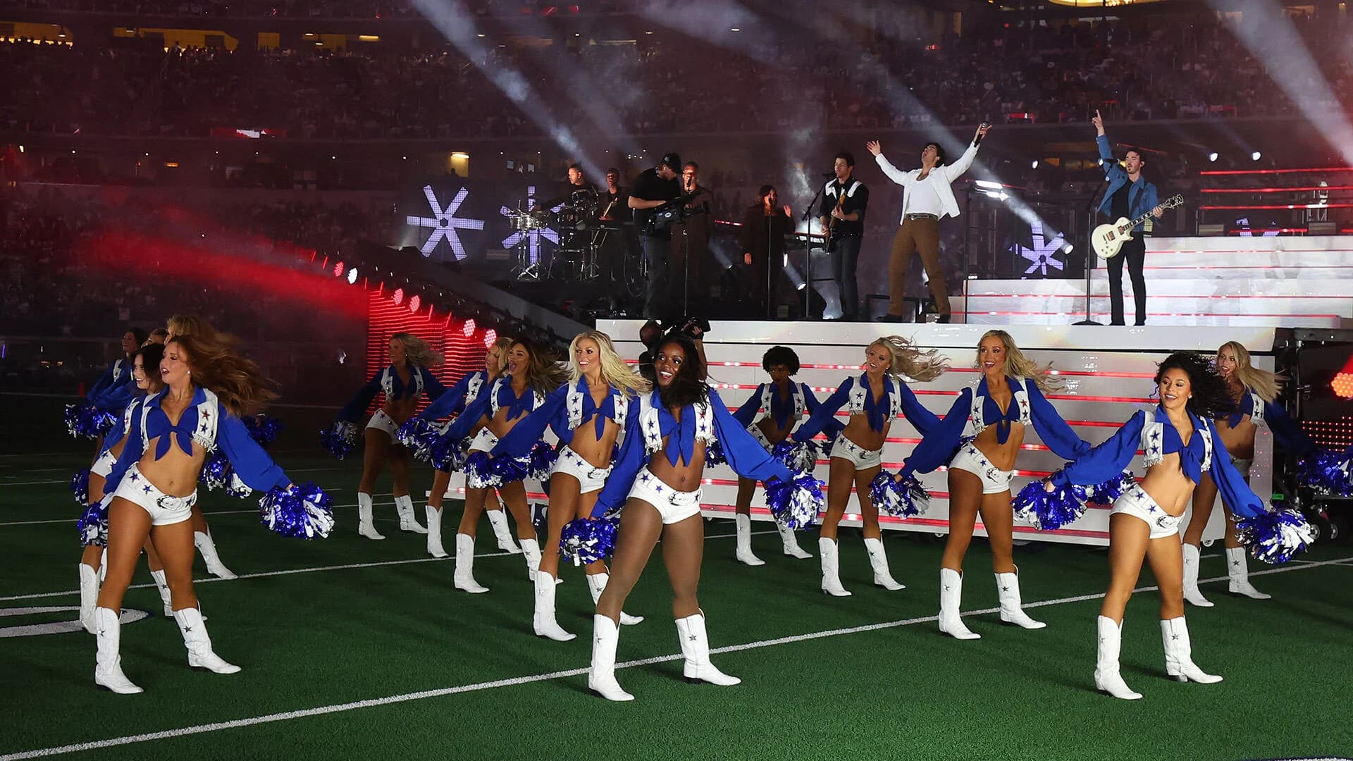 Cowboys announce halftime show artist for Thanksgiving game vs. Eagles