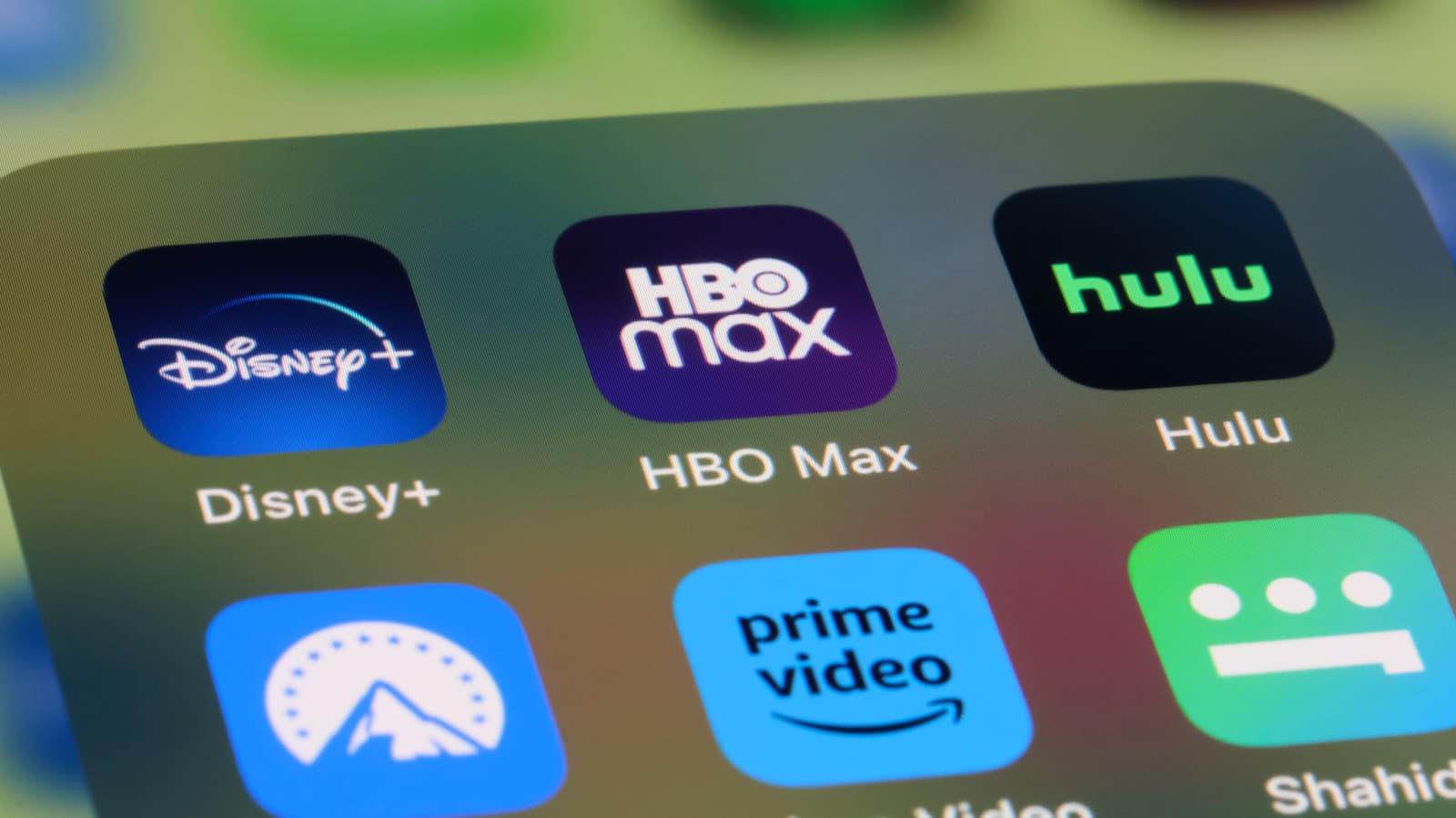 Amazon accused of poaching HBO employees in Warner Bros. lawsuit