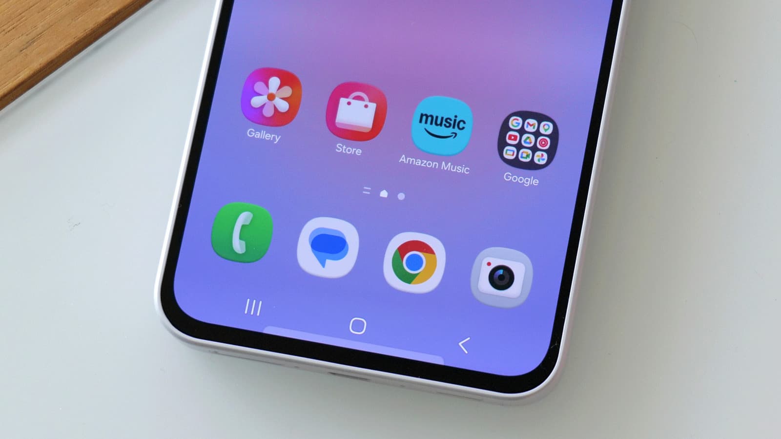 Samsung is making Amazon Music pre-installed bloatware on Galaxy phones