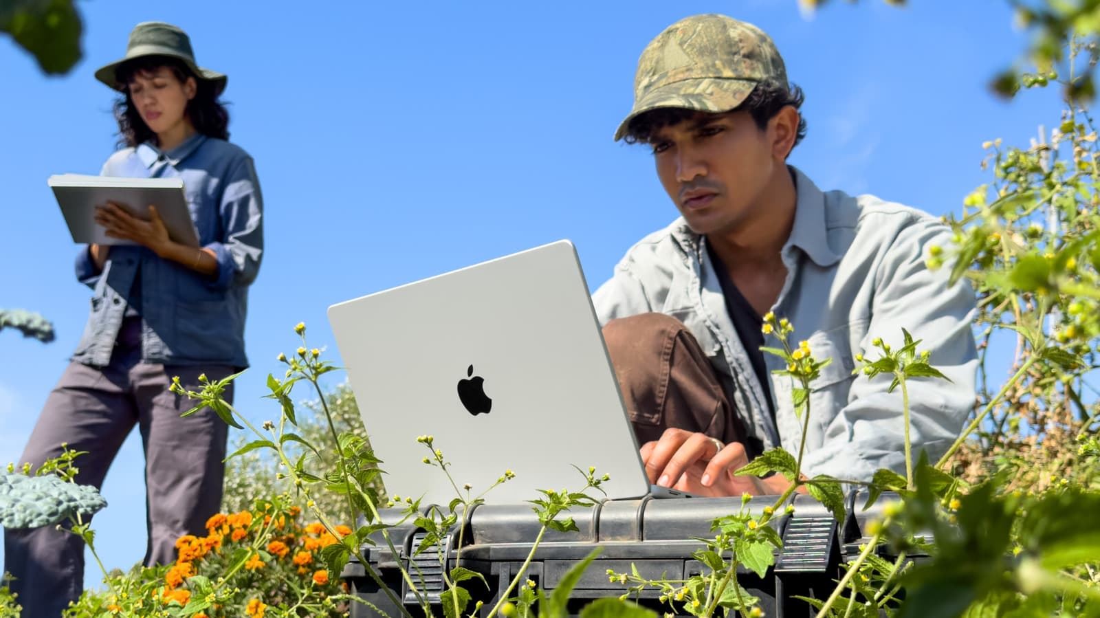 Apple has updated the 14-inch MacBook Pro with an M6 chip