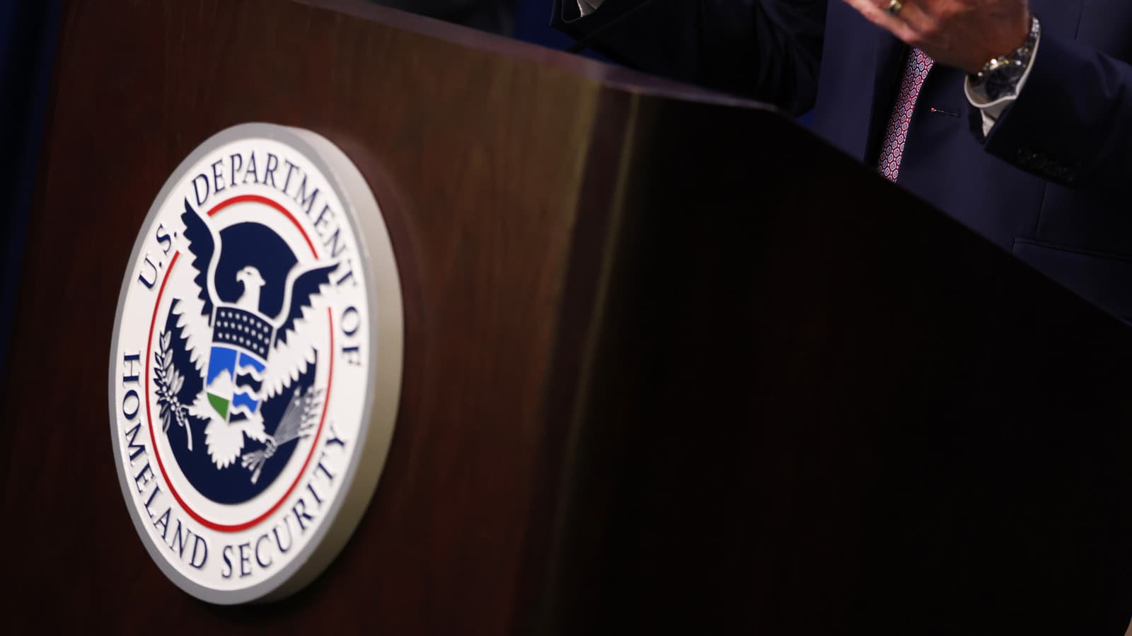 Homeland Security bans DeepSeek use in federal civilian agencies