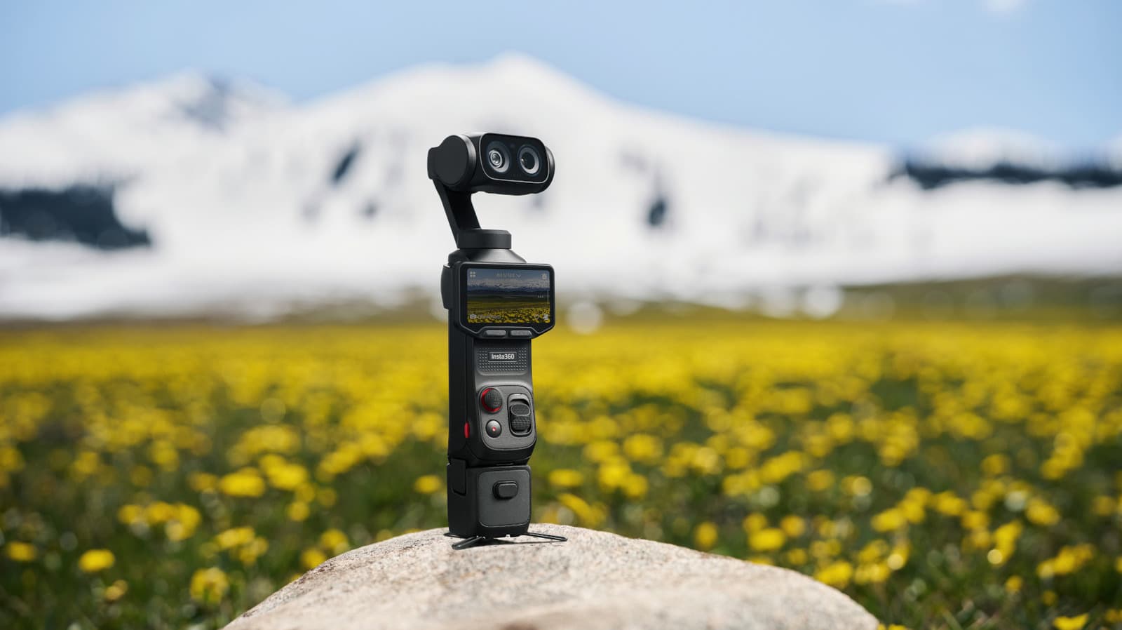 Insta360's Luna Ultra takes on DJI's Osmo Pocket gimbal cameras