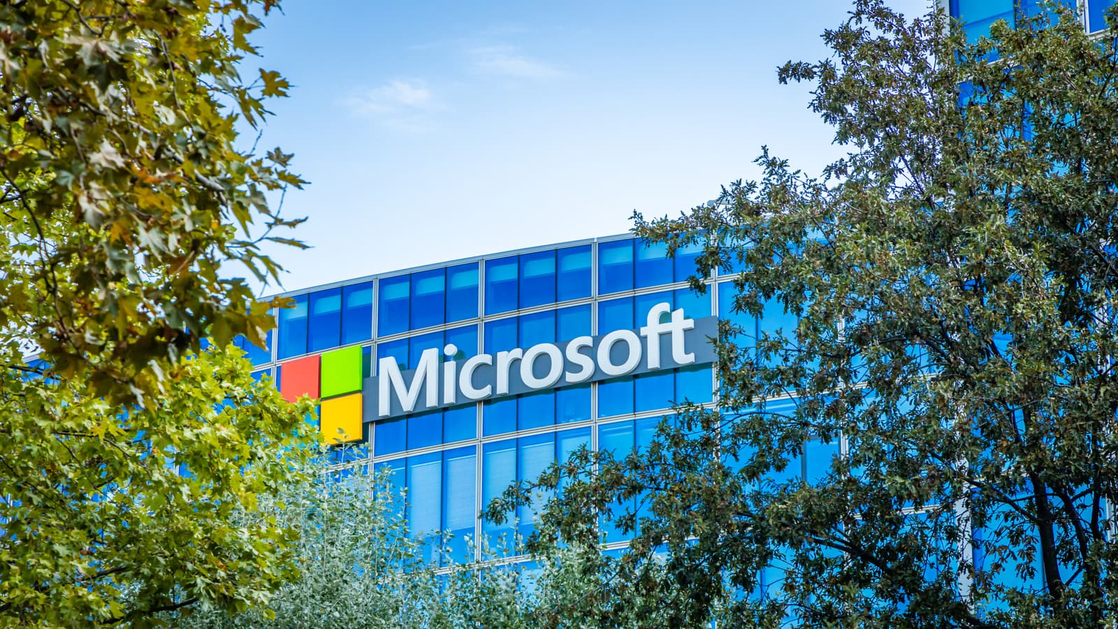 Microsoft Build 2026: Live updates from Satya Nadella's keynote including Windows, Copilot and more