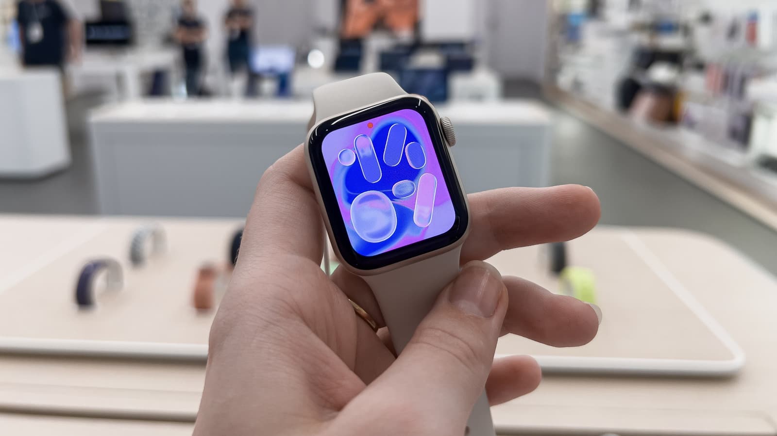 Why is the Apple Watch SE 3 so much cheaper than the rest of the lineup?